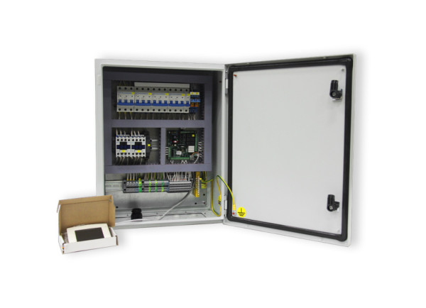 Щит управления с выносным пультом DMXGT/5,5кВт/V/Fi/HW/CW/CF/HE.3х26кВт/M-IP65